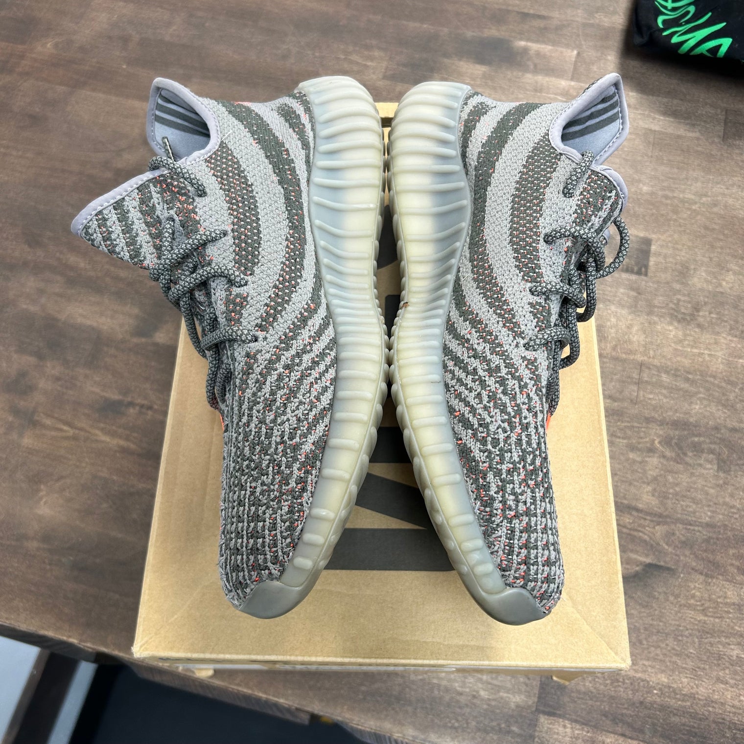Beluga Yeezy 350 (2016) (USED)