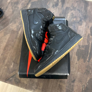 Jordan 1 Retro Black Gum (GS) - Image 1