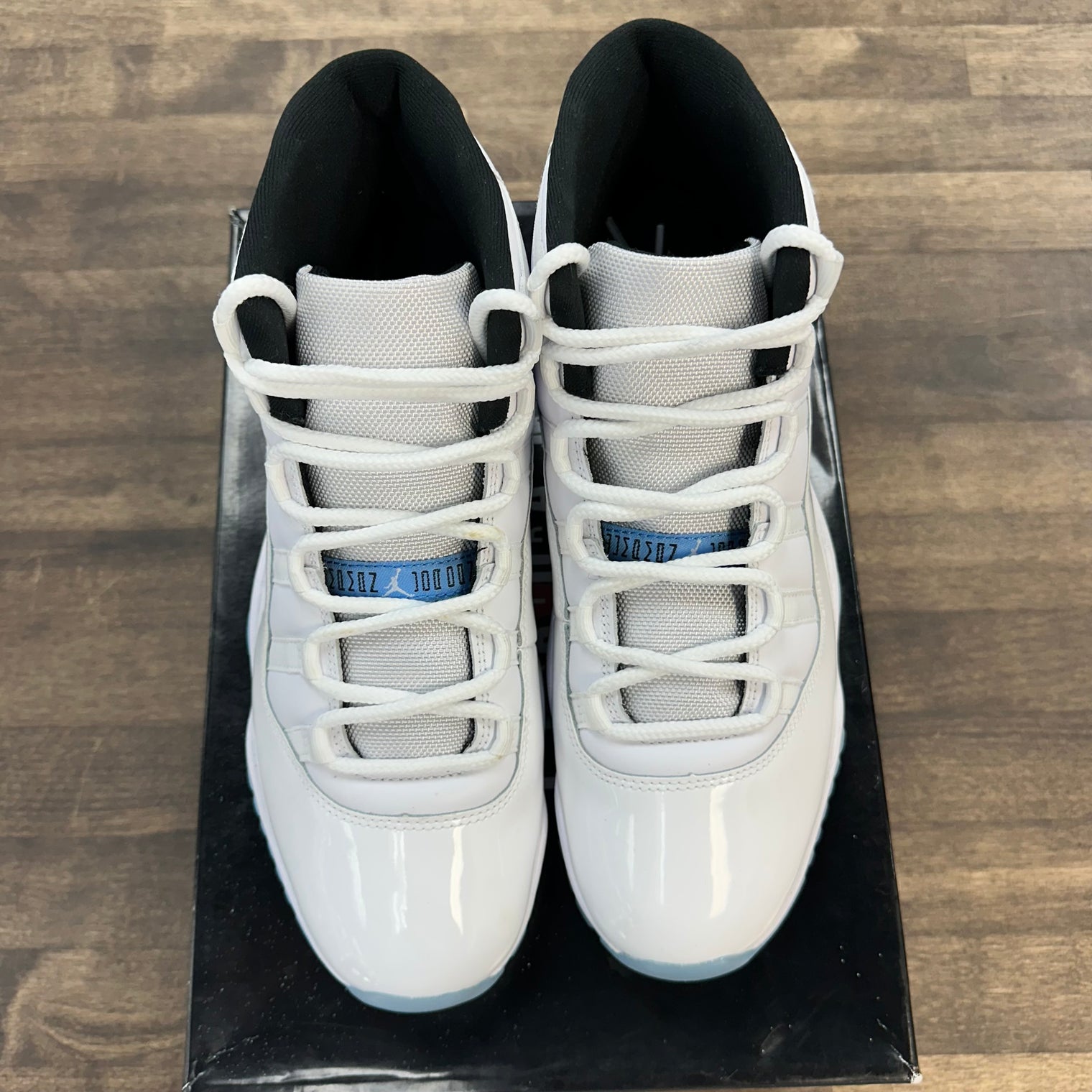 Legend Blue Jordan 11 2024 (USED)