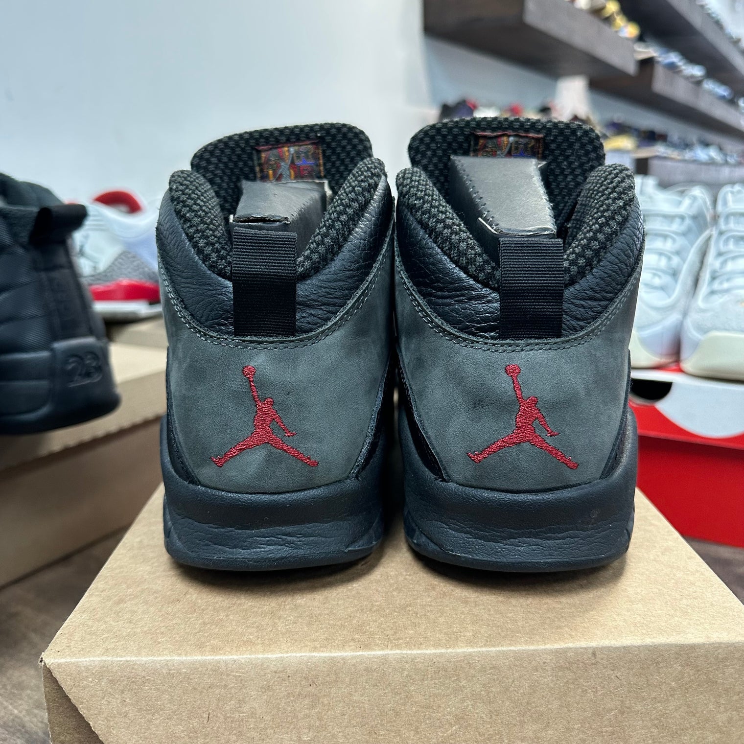Shadow Jordan 10 Retro (USED)
