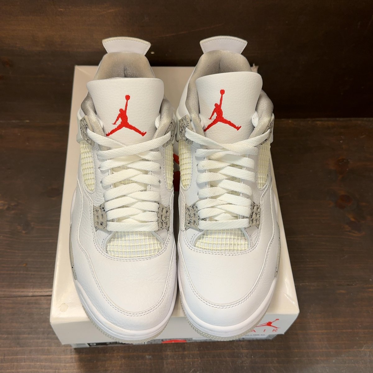 Jordan 4 Retro White Oreo (2021) Size 9 (Pre-Owned) - tag