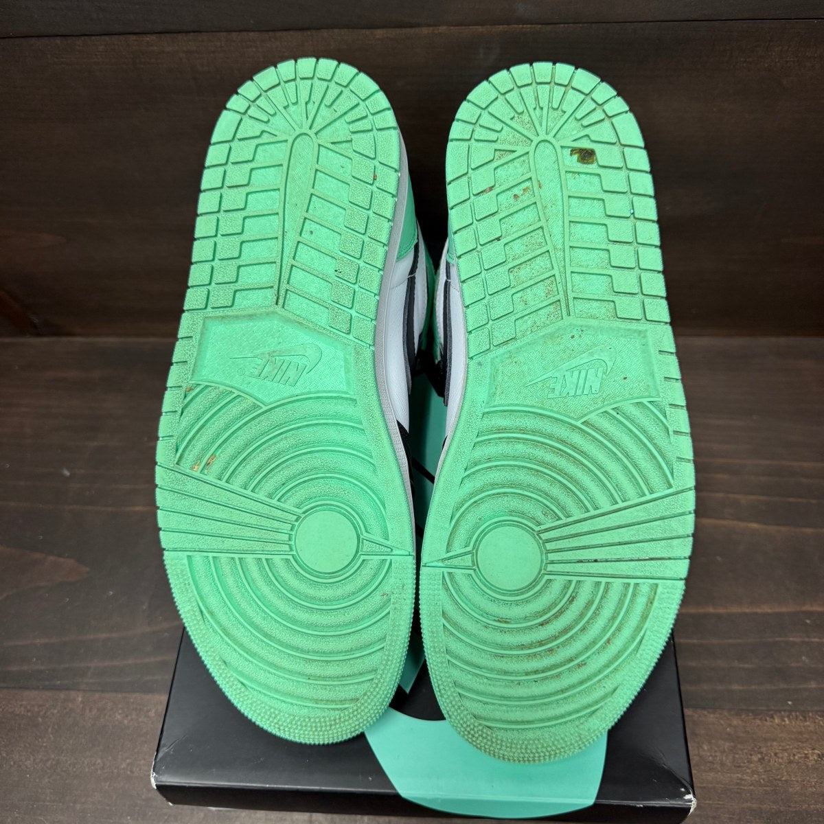 Jordan 1 Retro High OG Green Glow - Image 6