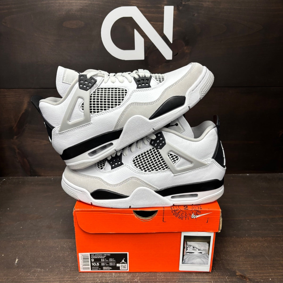 Jordan 4 Retro Military Black Size 9 - Image 1