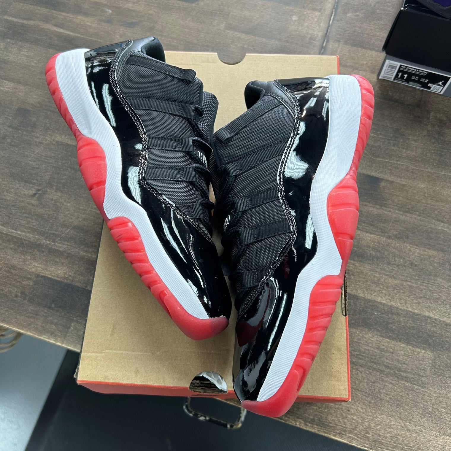 Bred Jordan 11 Retro Low (2025) (USED)