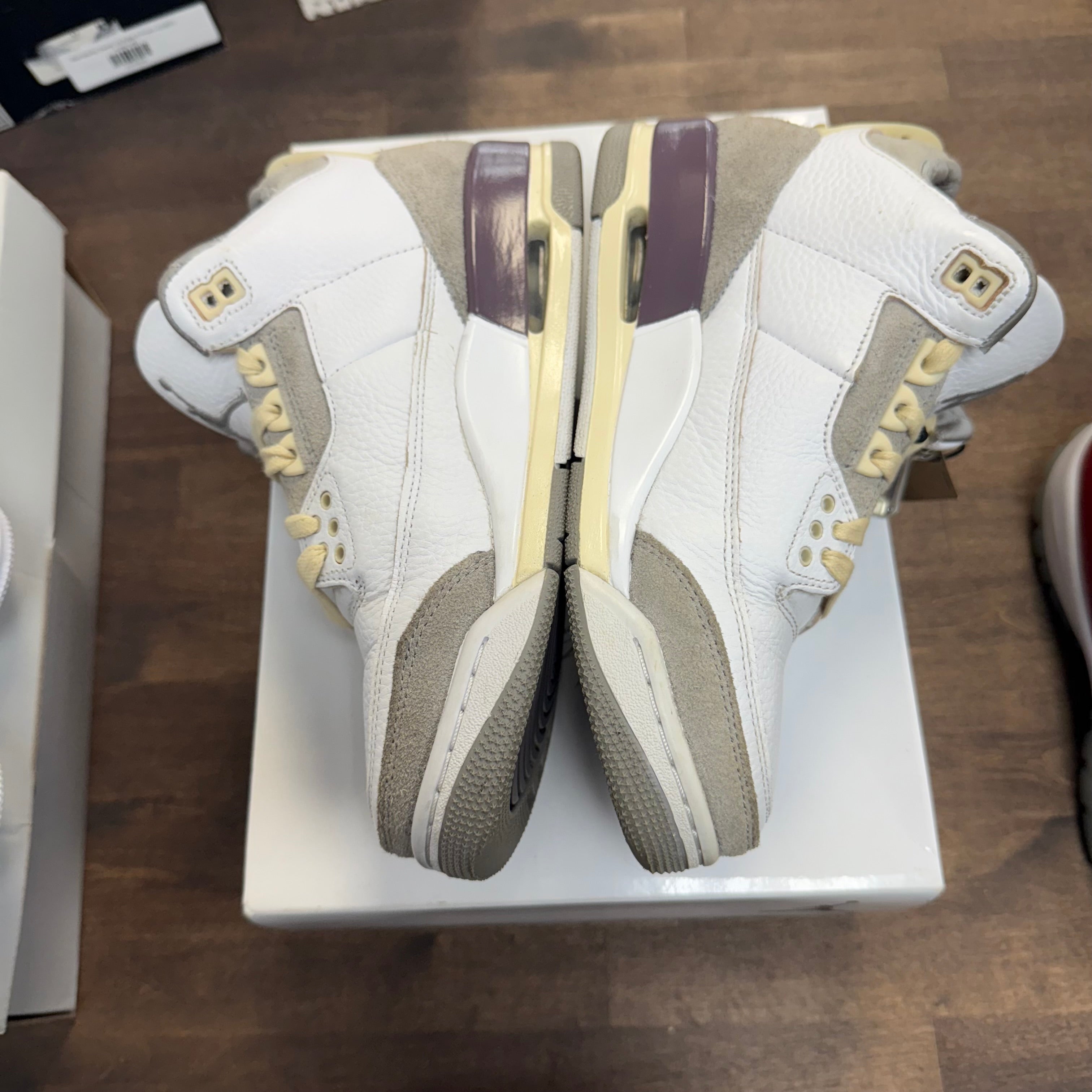 Jordan A Ma Maniere x Jordan 3 Retro SP (W) (USED) Size 5.5Y (Pre-Owned) - Image 3