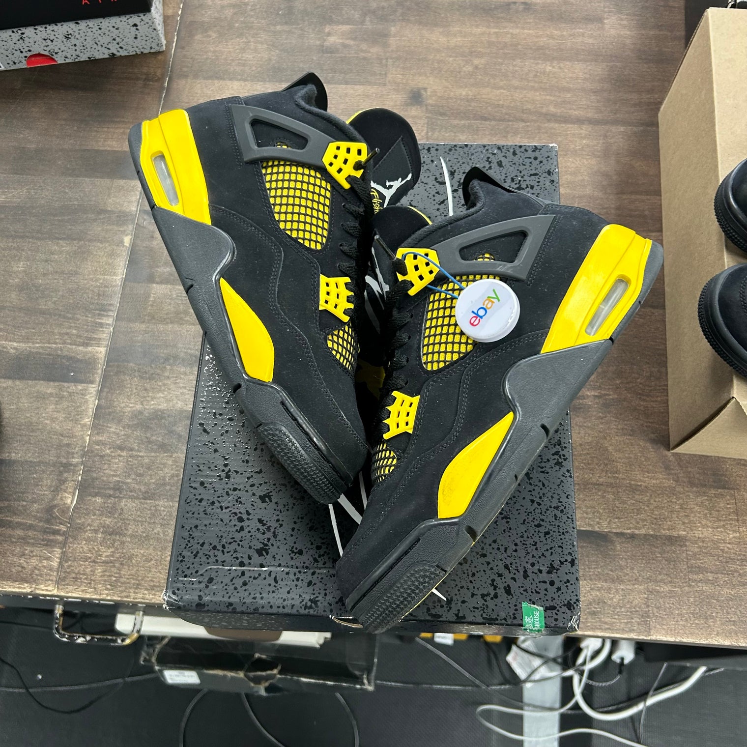 Yellow Thunder Jordan 4 Retro (USED)