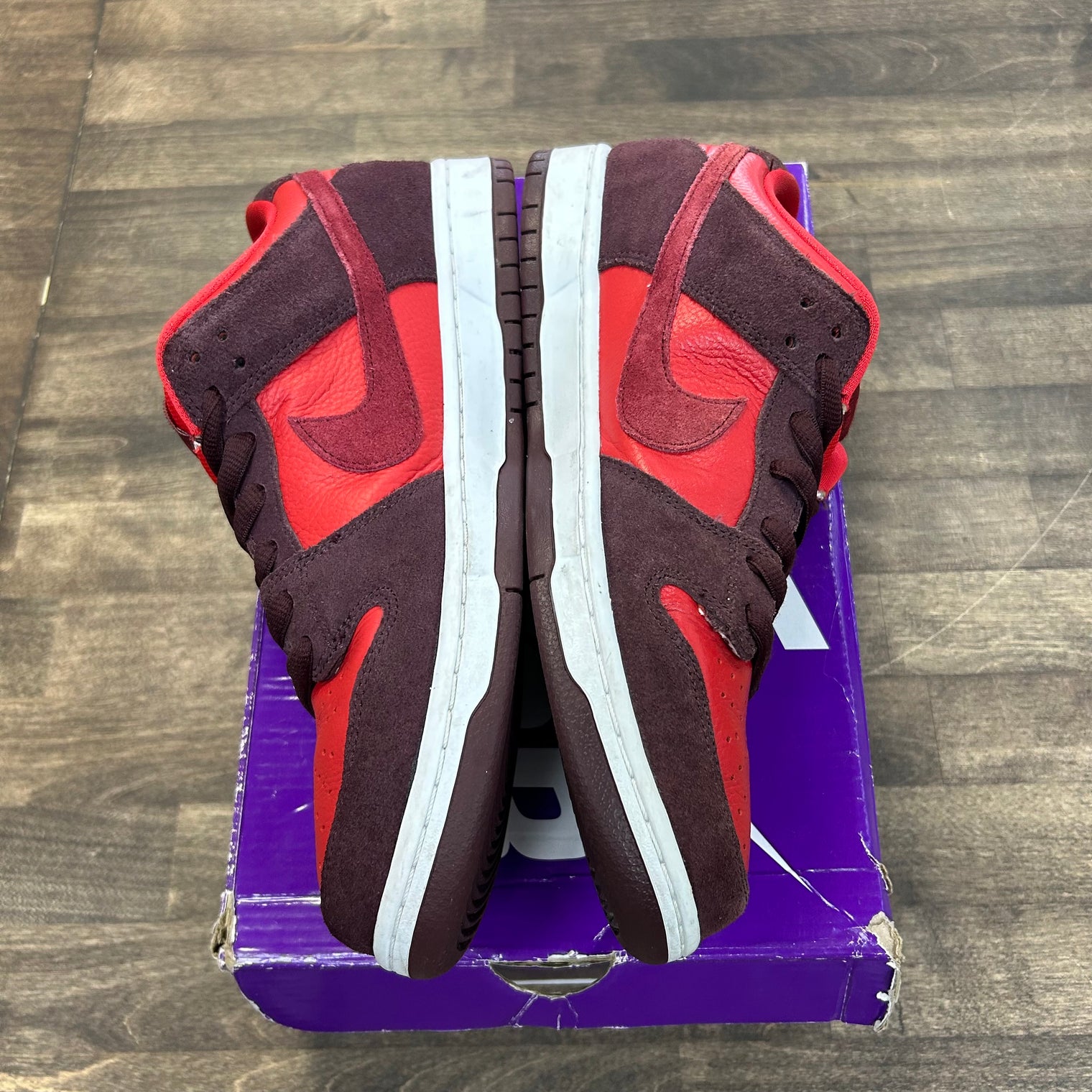 Cherry SB Dunk Low (USED)