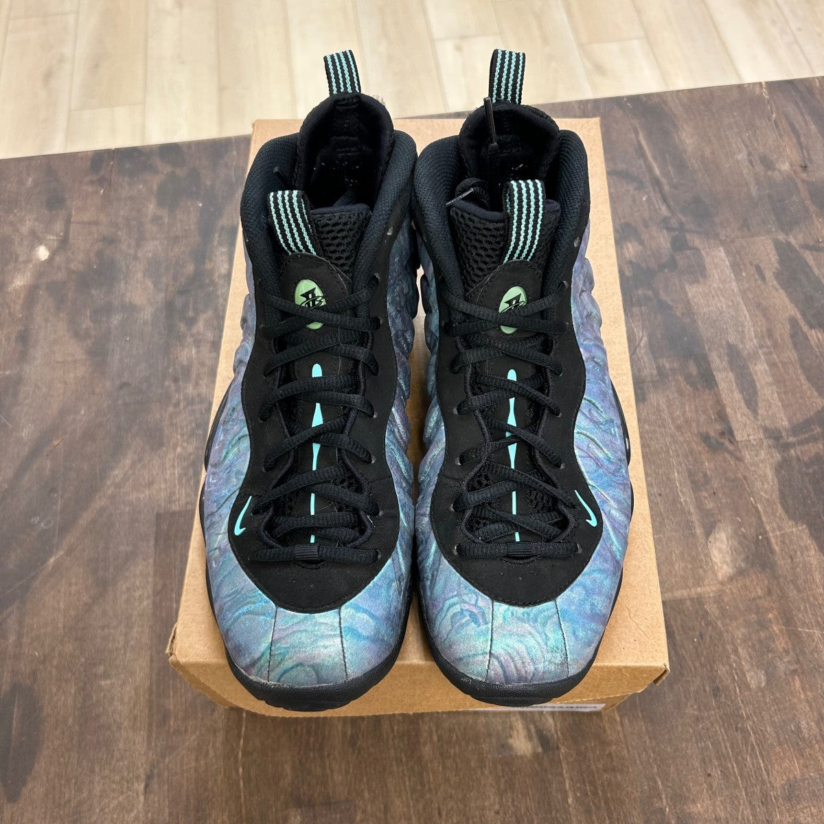 Nike Air Foamposite One Abalone (GS) Size 7Y (Pre-Owned) - Image 2