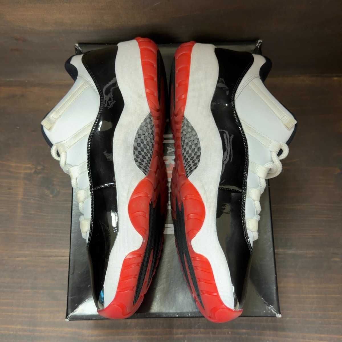 Jordan 11 Retro Low Concord Bred - Image 4