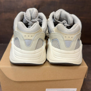 adidas Yeezy Boost 700 V2 Cream Size 7 (Pre-Owned) - aux