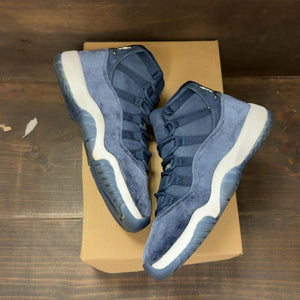 Jordan 11 Retro Midnight Navy (Women's) Size 9.5W (Pre-Owned) - back