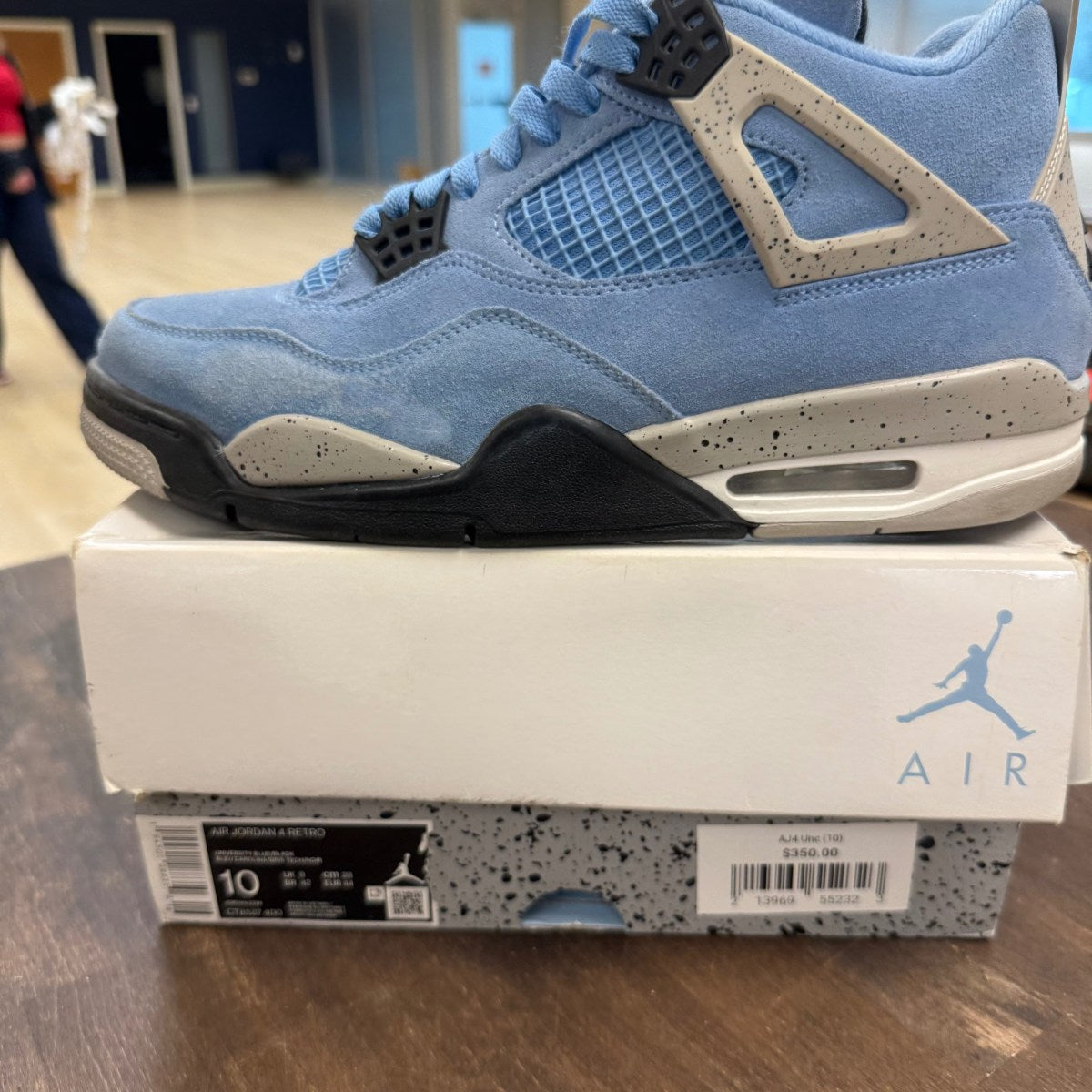 Jordan 4 Retro University Blue - Image 4