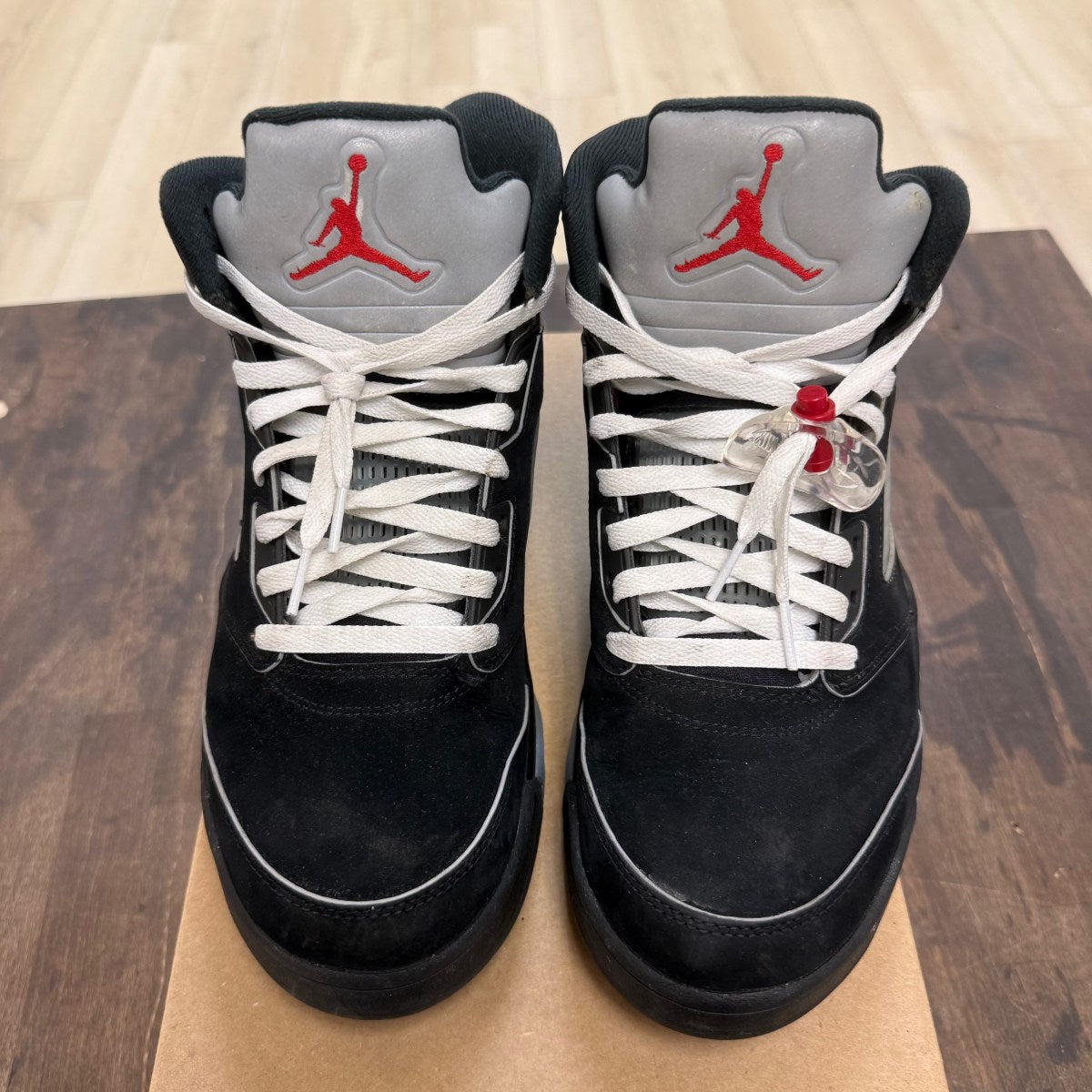 Jordan 5 Retro OG Black Metallic Reimagined Size 11 (Pre-Owned) - Image 2