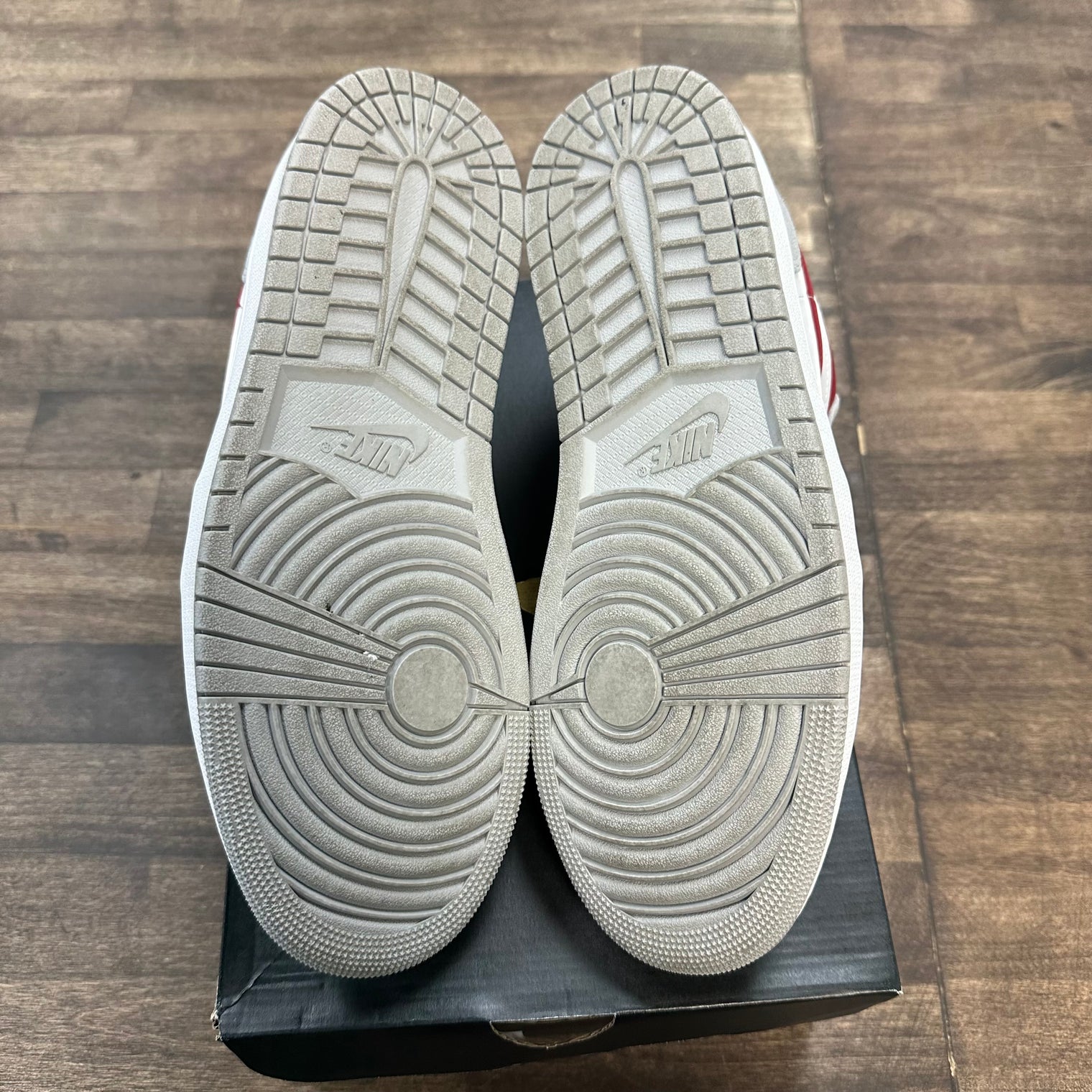 Smoke Grey Jordan 1 Low (USED)