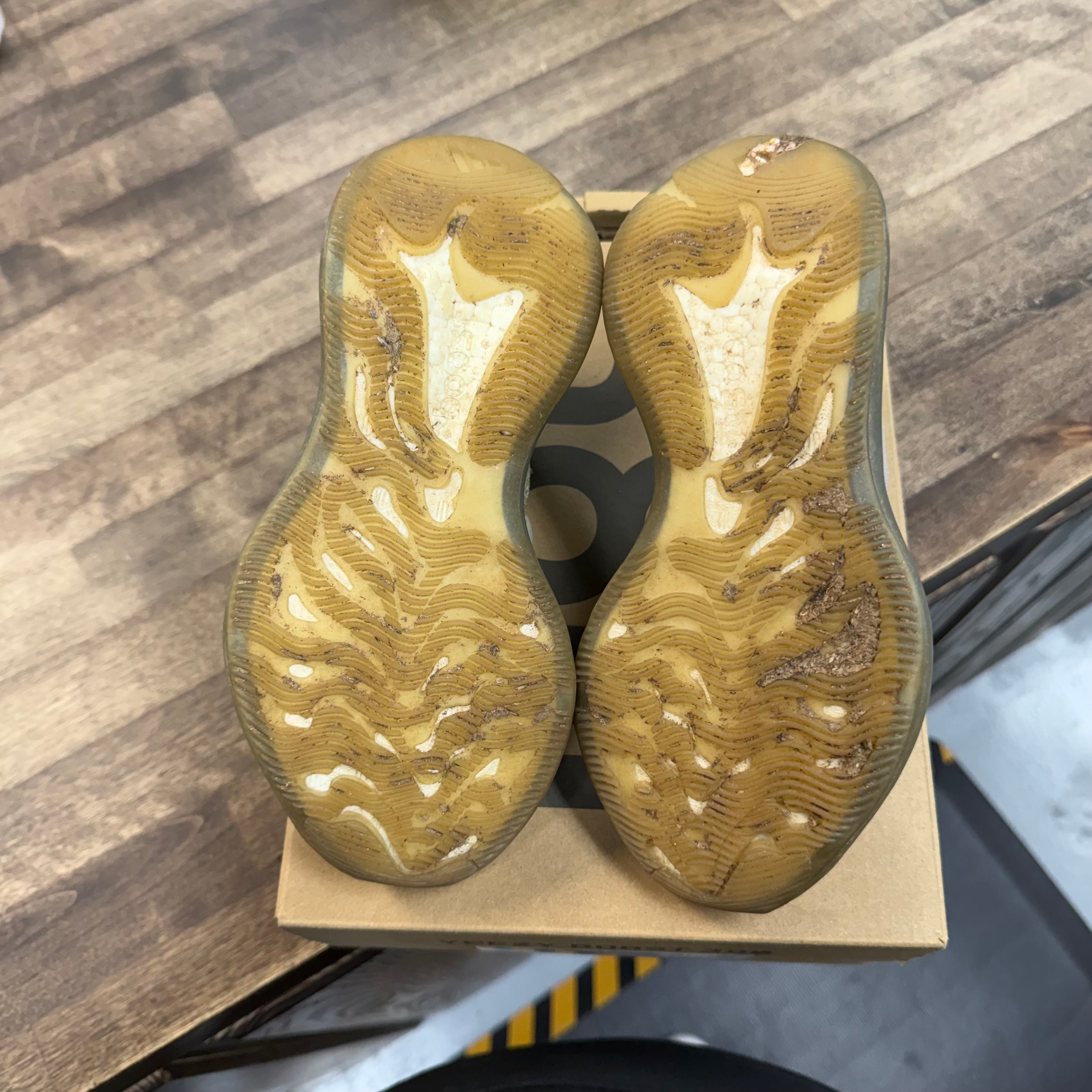 adidas Pepper adidas Yeezy Boost 380 (USED) Size 4Y (Pre-Owned) - Image 5