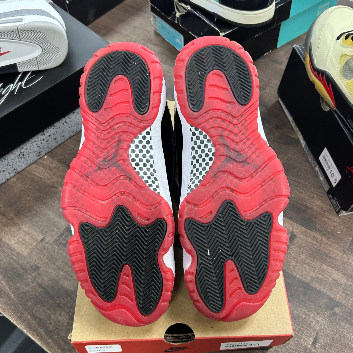 Jordan 11 Retro Playoffs Bred (2019) - Image 5
