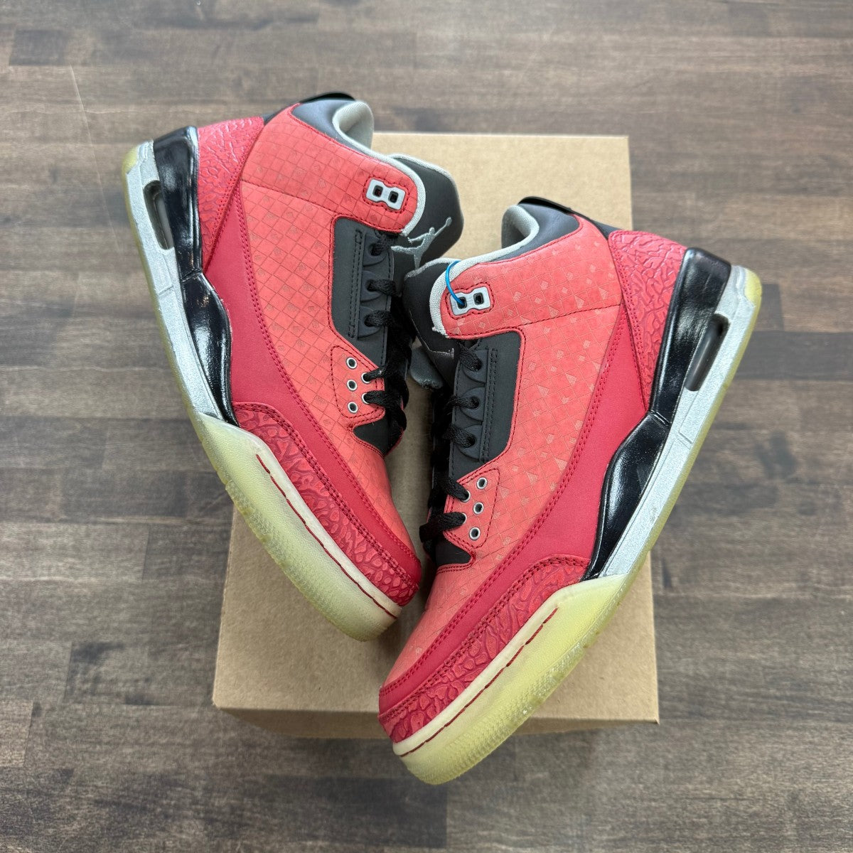 Jordan 3 Retro Doernbecher (2013) Size 10 (Pre-Owned) - Image 1