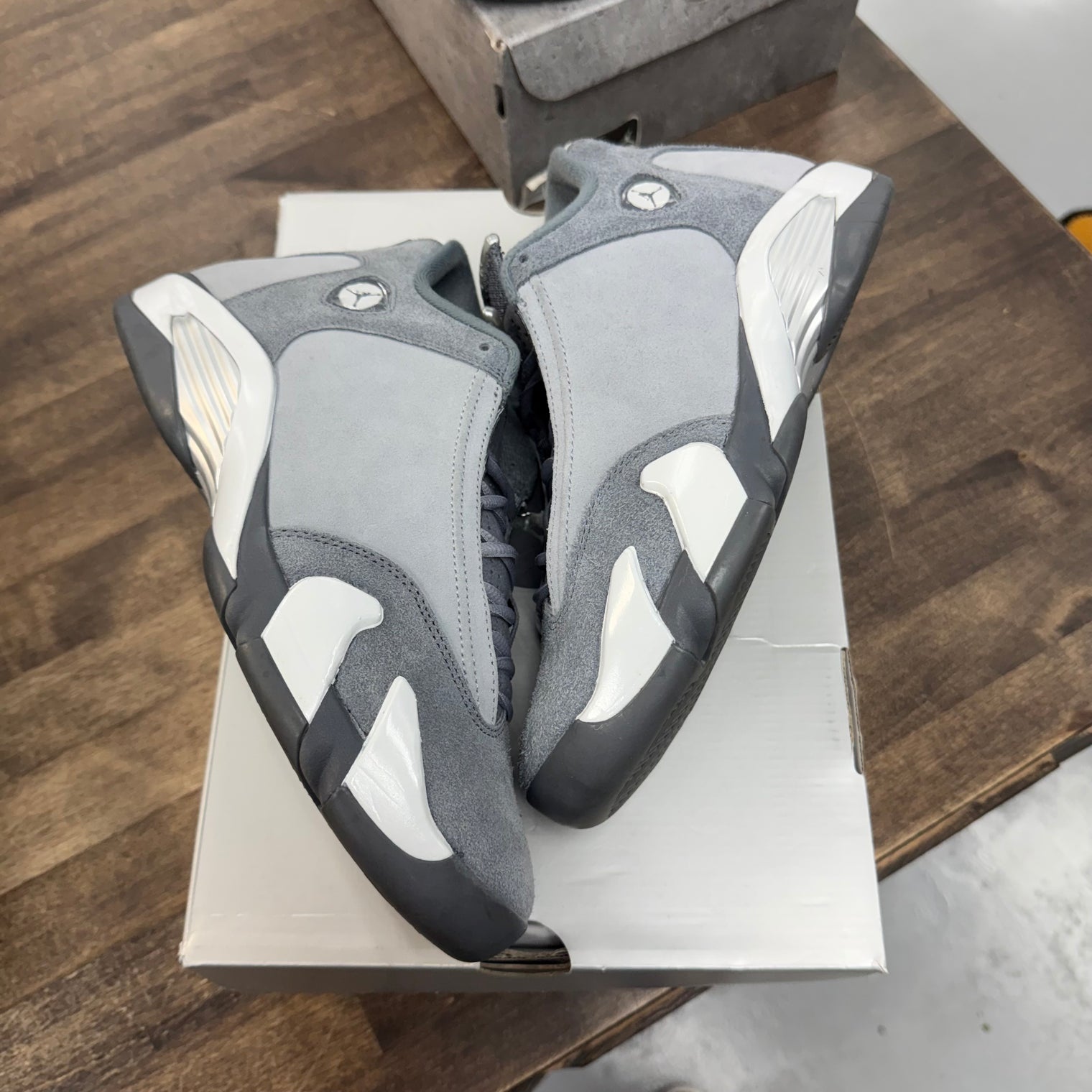 Flint Grey Jordan 14 Retro (USED)
