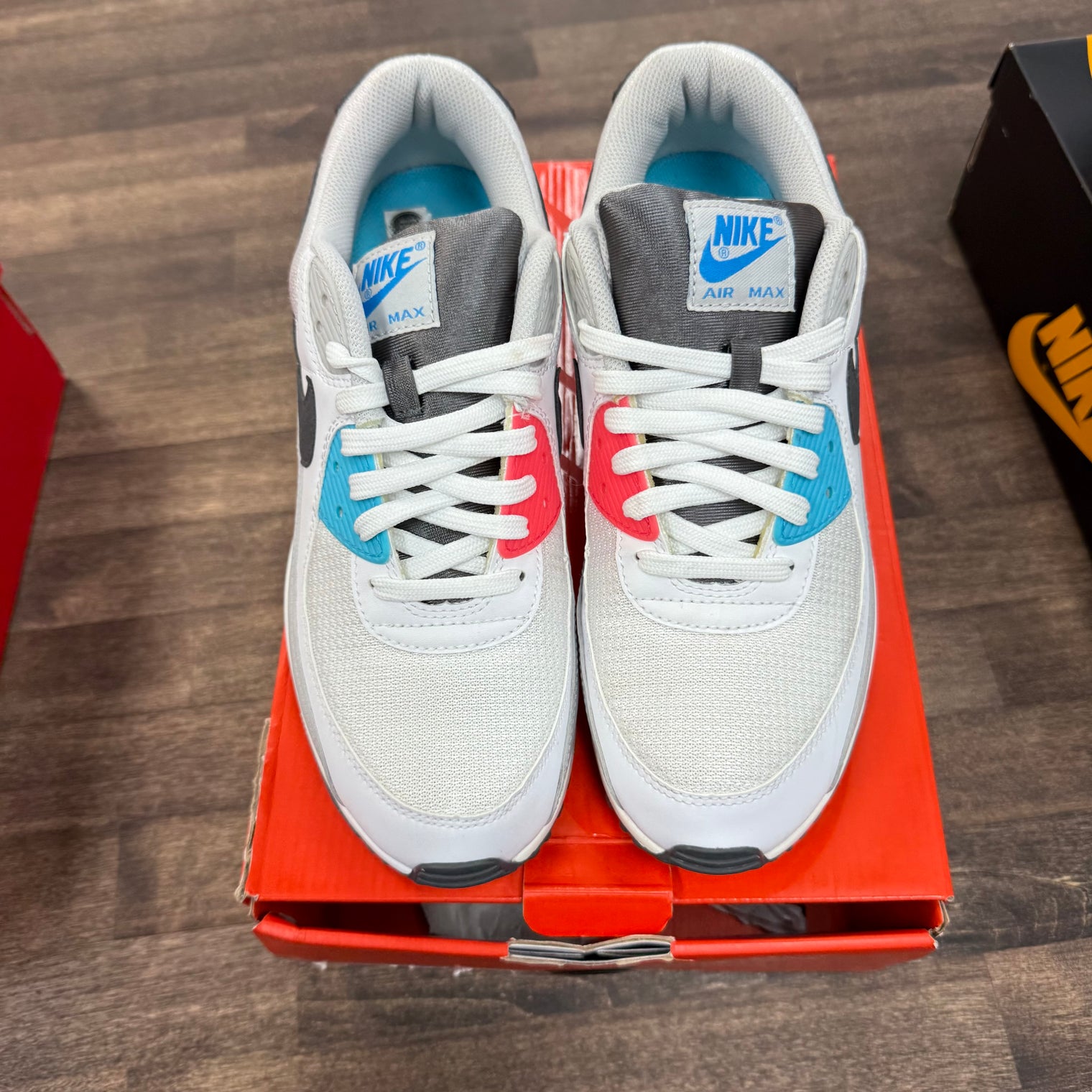 Chlorine Blue Air Max 90 (USED, Replacement Box)