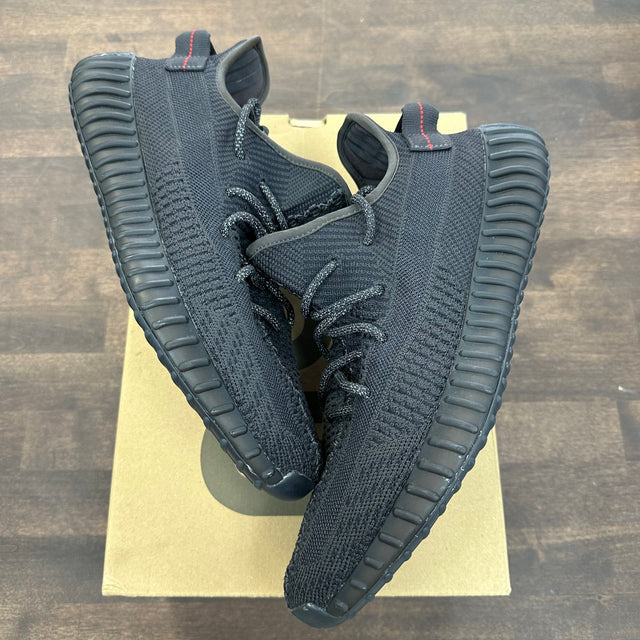 Black Static Yeezy 350 Non-Reflective (USED)