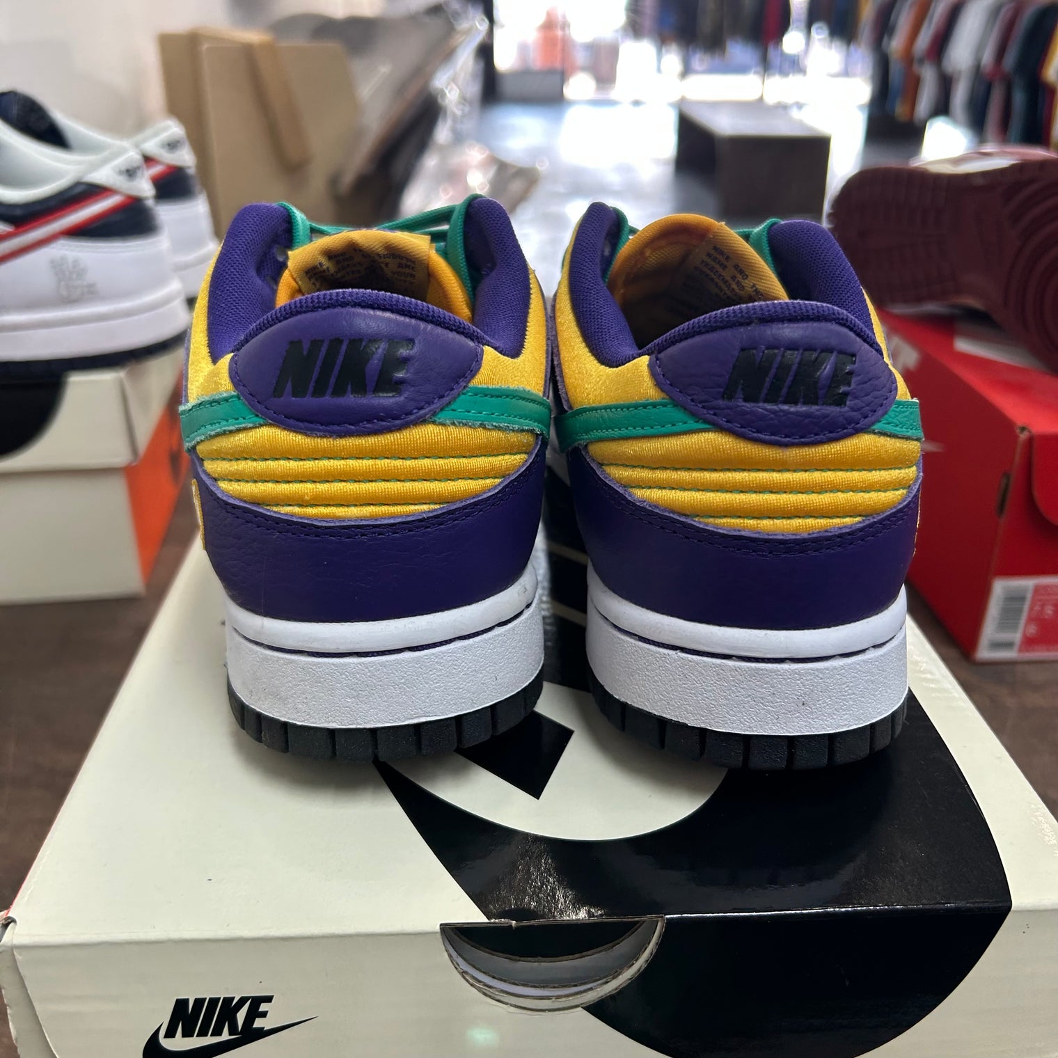 (W) Lisa Leslie Dunk Low LX (USED)