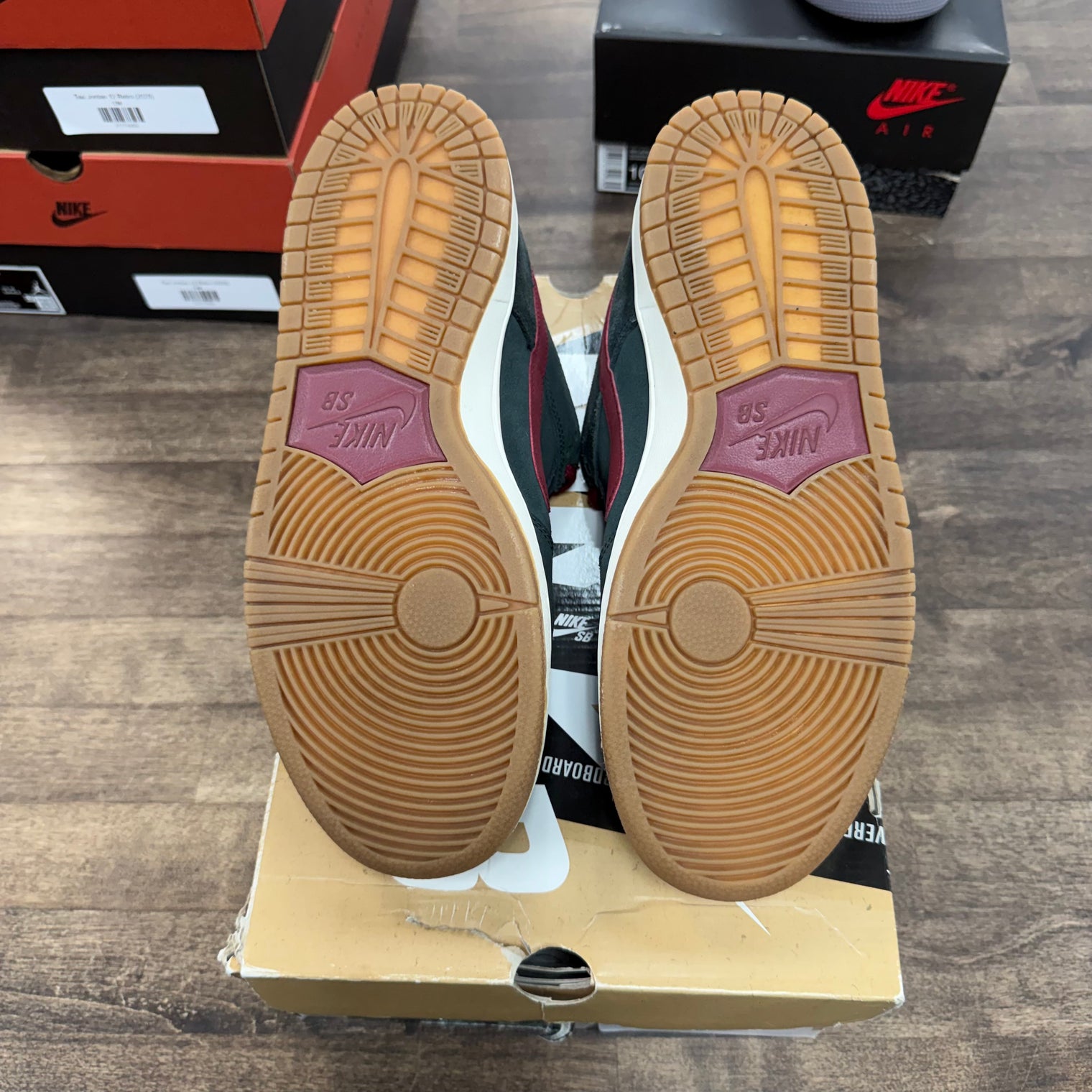 Corduroy Ale Brown Nike SB Dunk Low (USED)