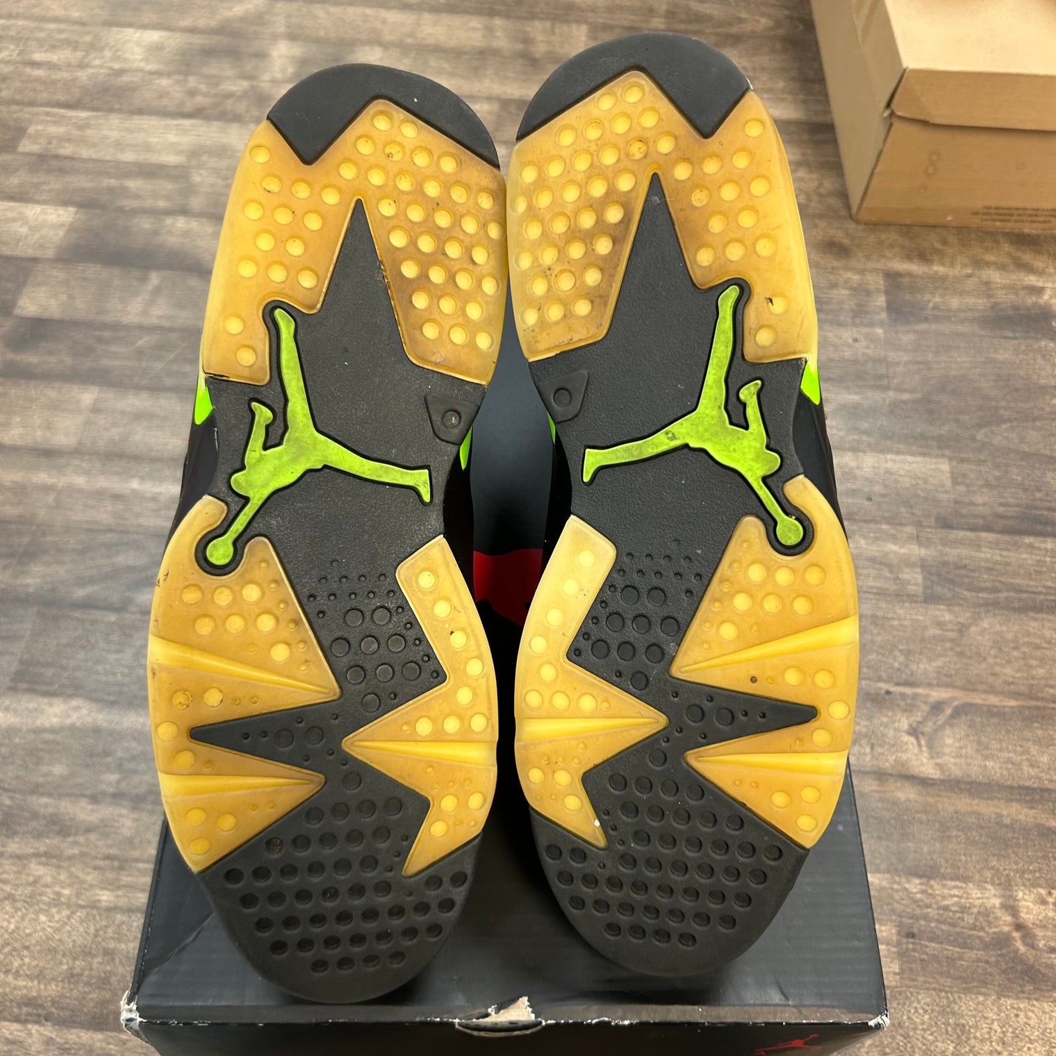 Electric Green Jordan 6 Retro (USED)