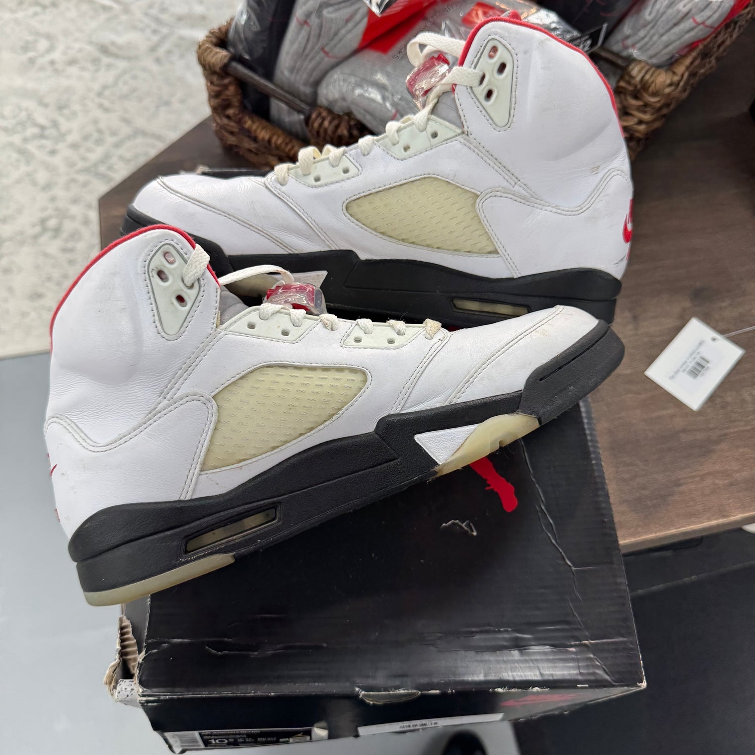 Fire Red Jordan 5 (2020) (USED)