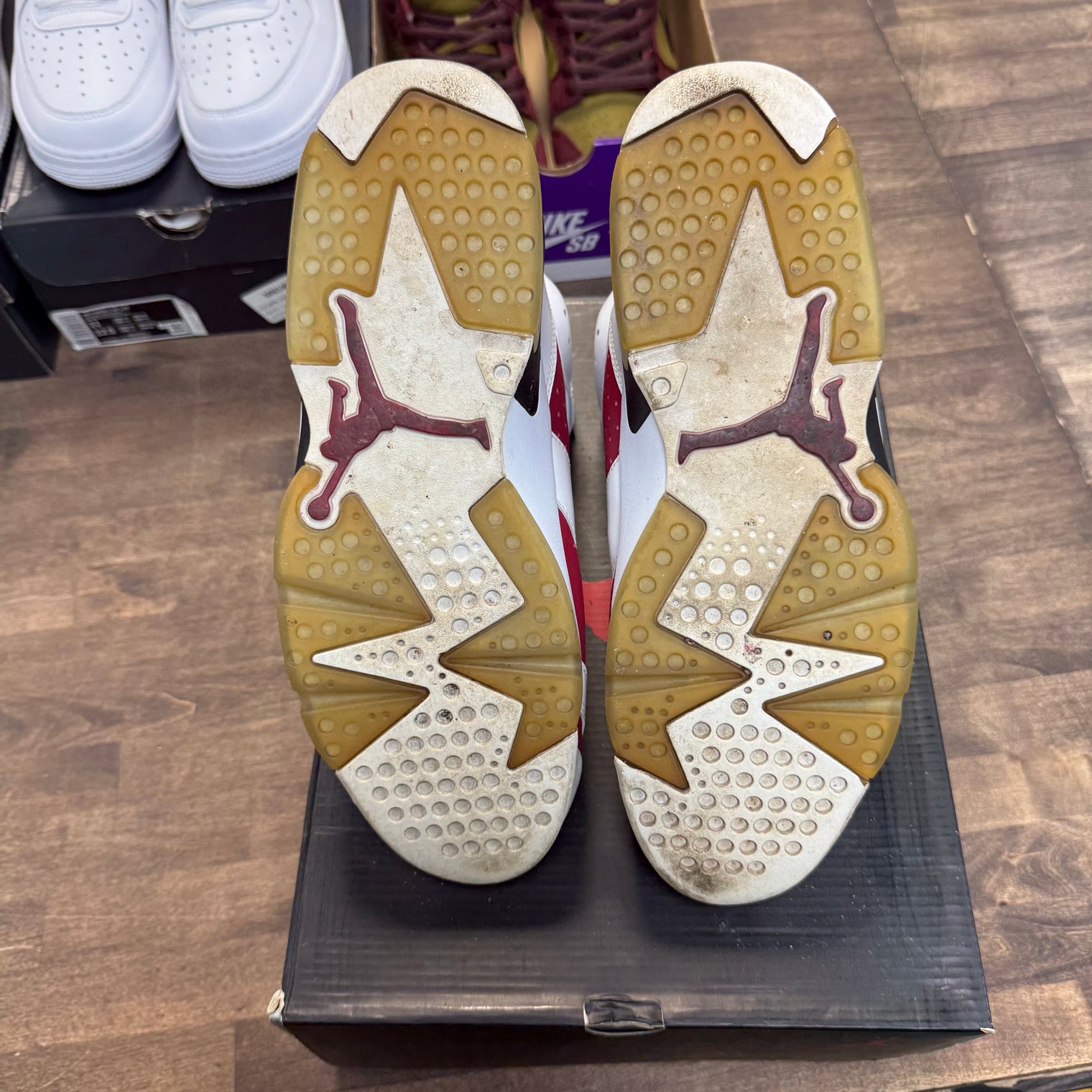 Carmine Jordan 6 Retro (2014) (USED)