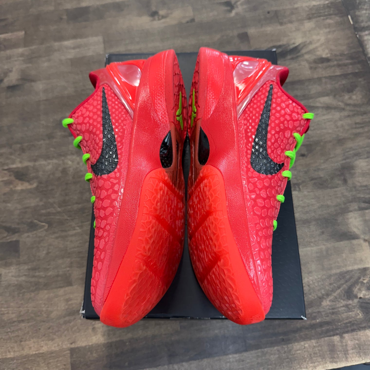Reverse Grinch Nike Kobe 6 Protro (Lightly Worn)