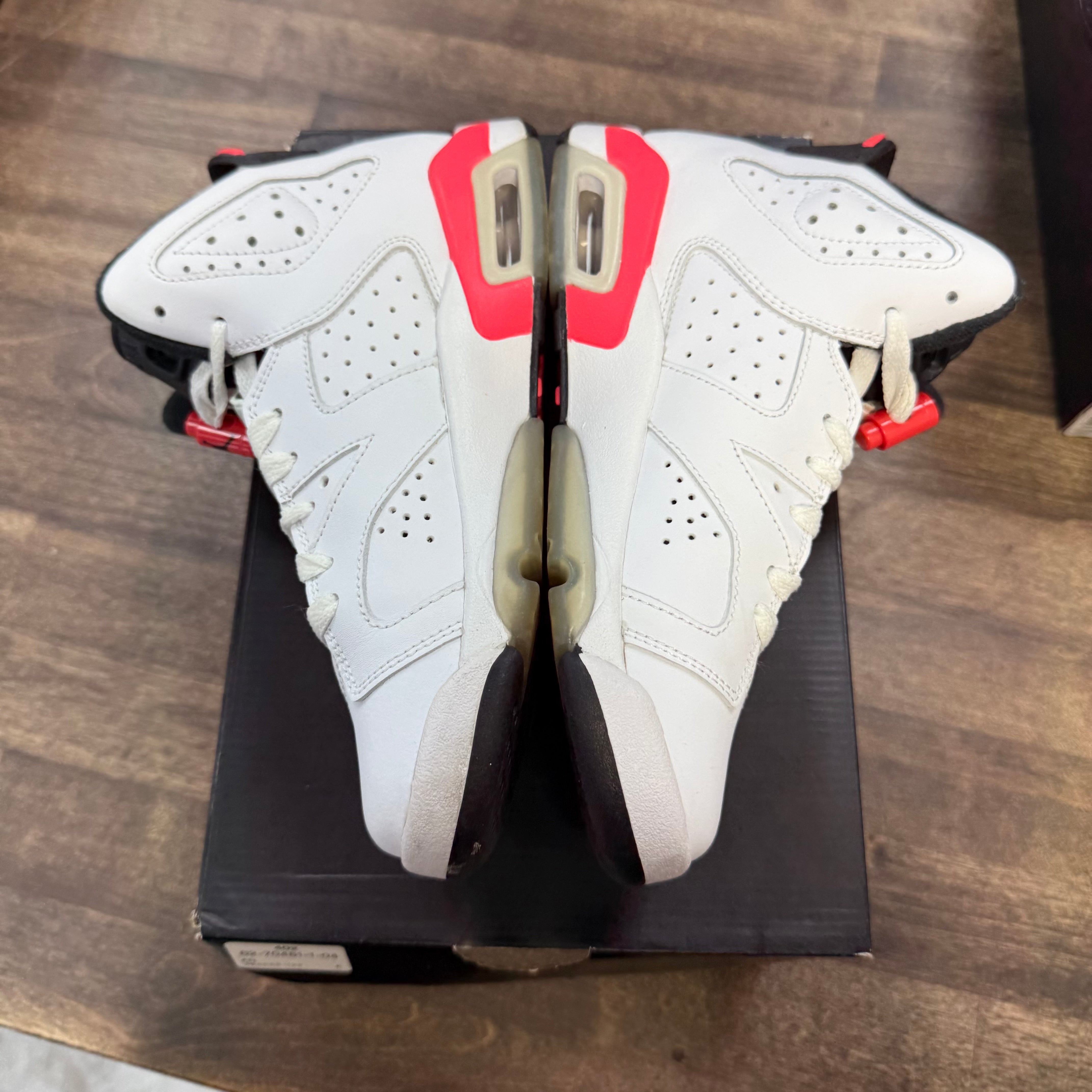 Jordan White Infrared Jordan 6 Retro (GS) (2014) (USED) Size 4.5Y (Pre-Owned) - Image 3