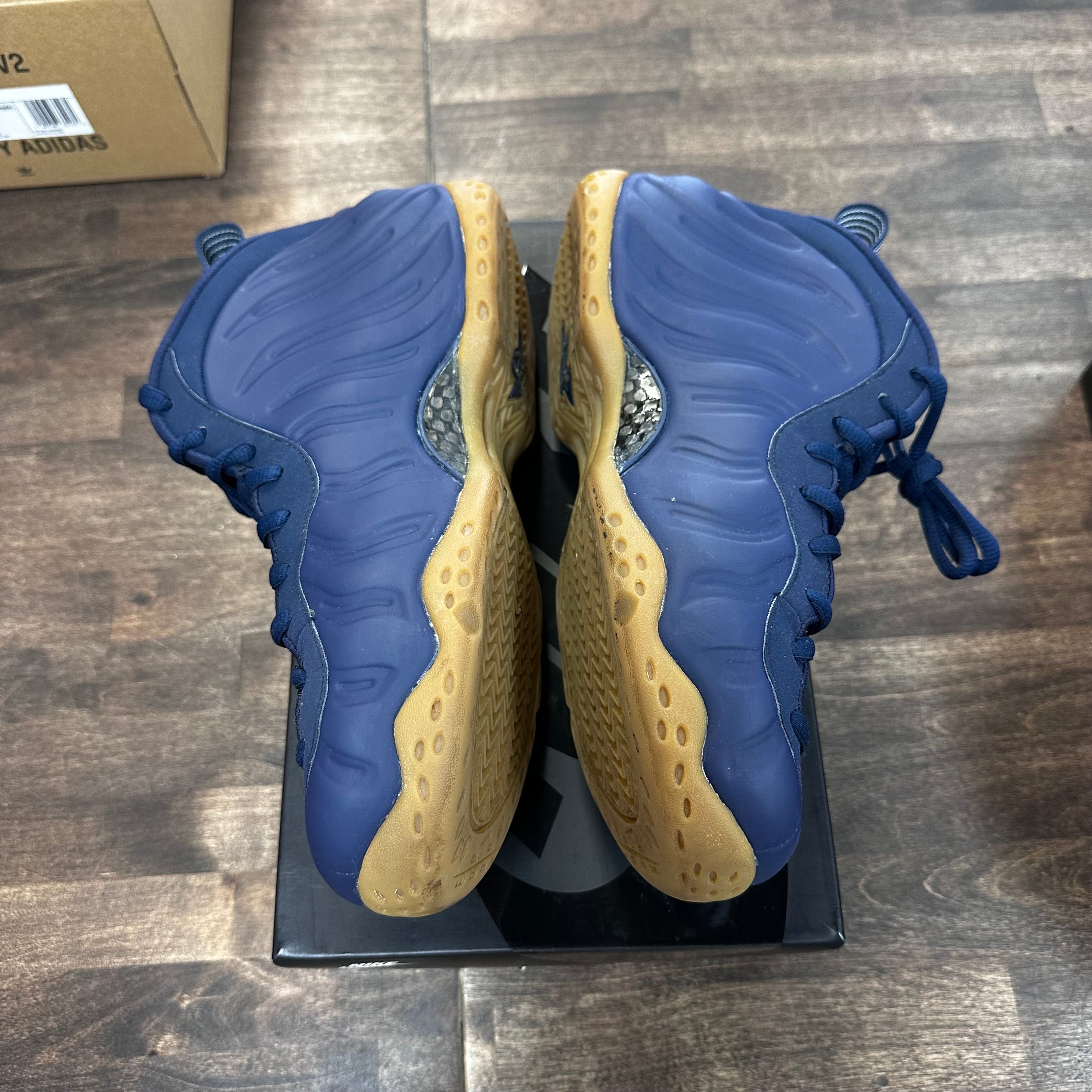 Nike Navy Gum Foamposite One (USED) Size 8.5 (Pre-Owned) - Image 5