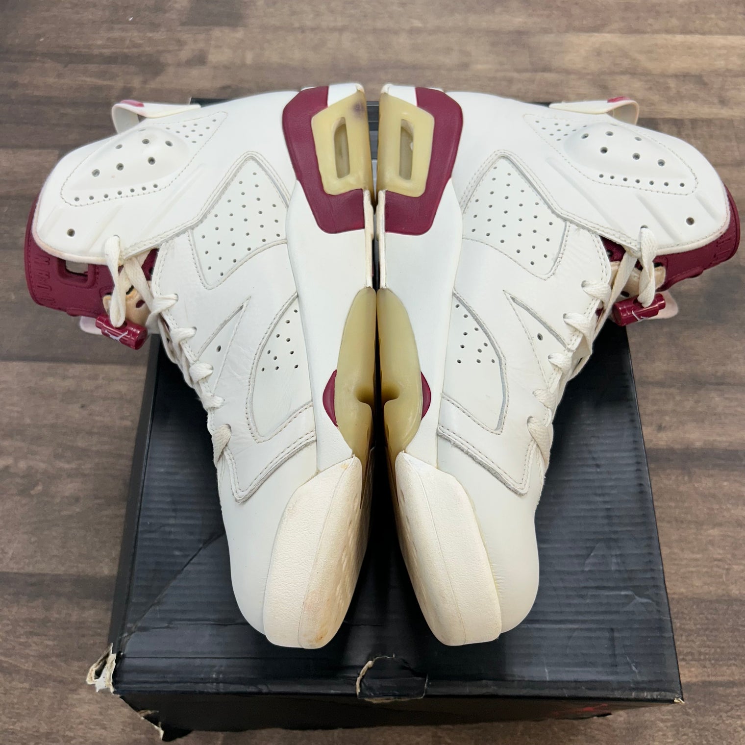 Maroon Jordan 6 Retro (2015) (USED)