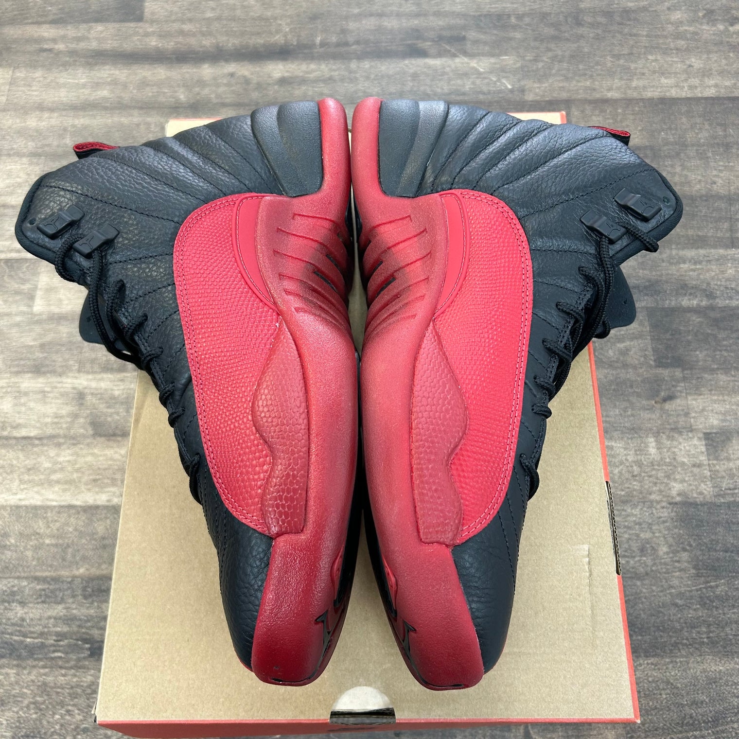 Flu Game Jordan 12 Retro (2025) (USED)