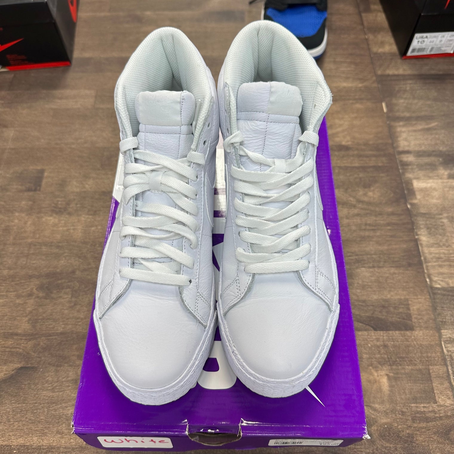 Triple White SB Zoom Blazer Mid (USED)