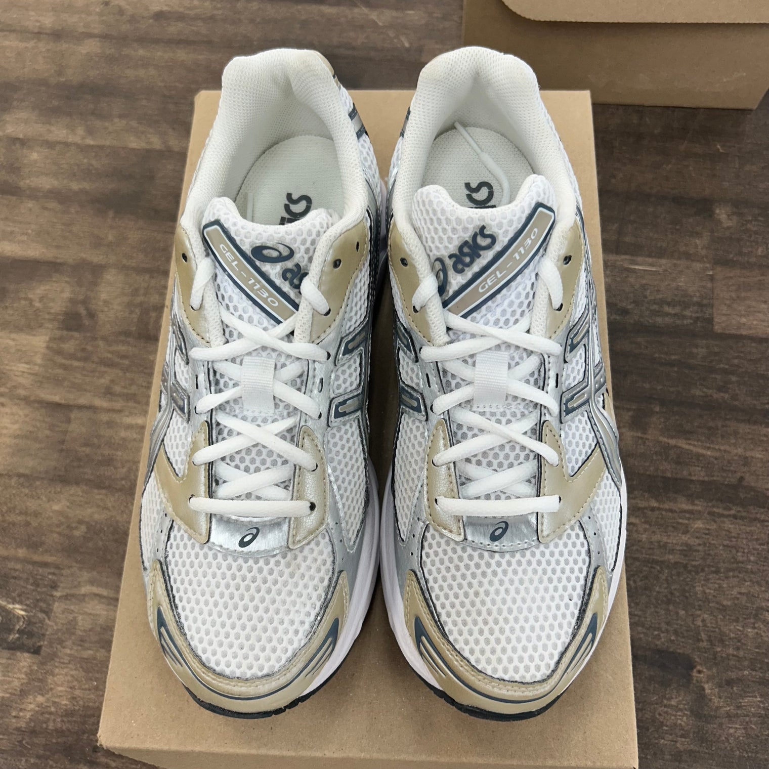 White Wood Crepe ASICS Gel-1130 (USED,No Box)