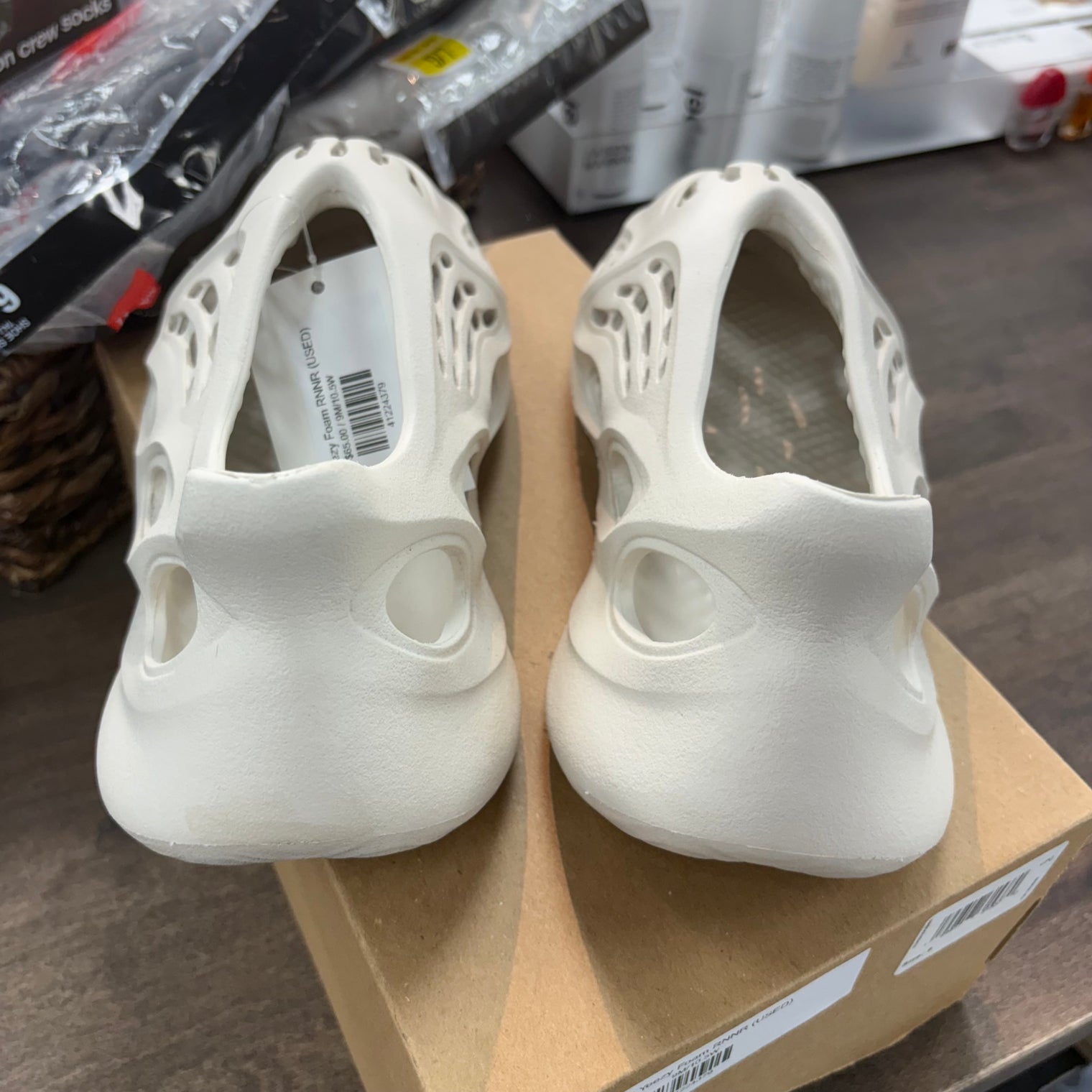 Arrarat Yeezy Foam RNNR (USED)