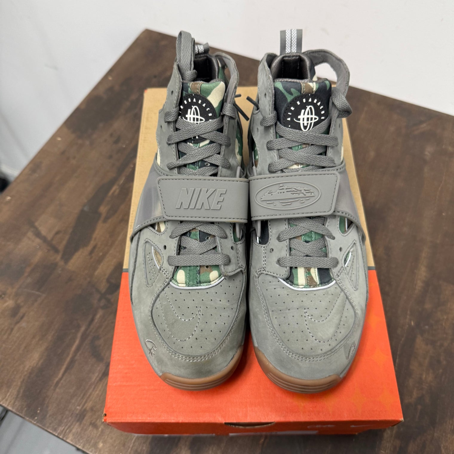 Corteiz Gully Grey Air Trainer Huarche (Used)