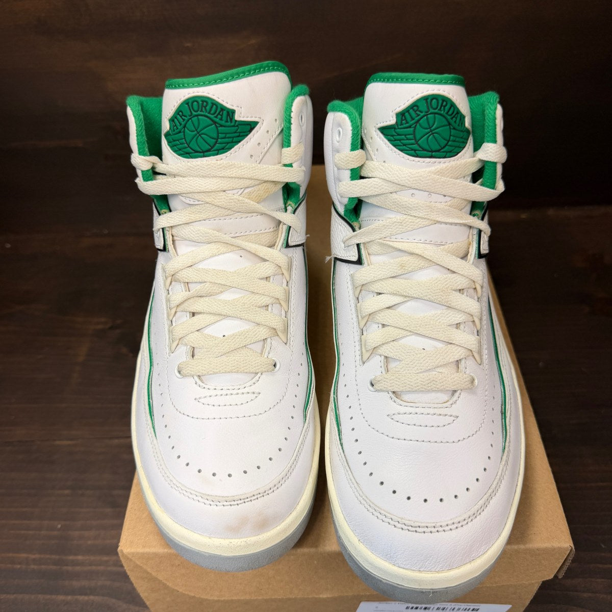 Jordan 2 Retro Lucky Green Size 8 (Pre-Owned) - Image 3