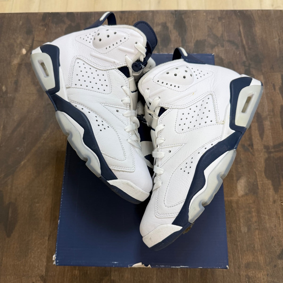 Jordan 6 Retro Midnight Navy (2022) - Image 1