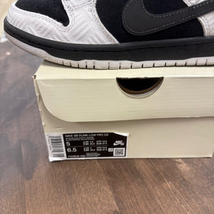 Nike SB Dunk Low TIGHTBOOTH - Image 4
