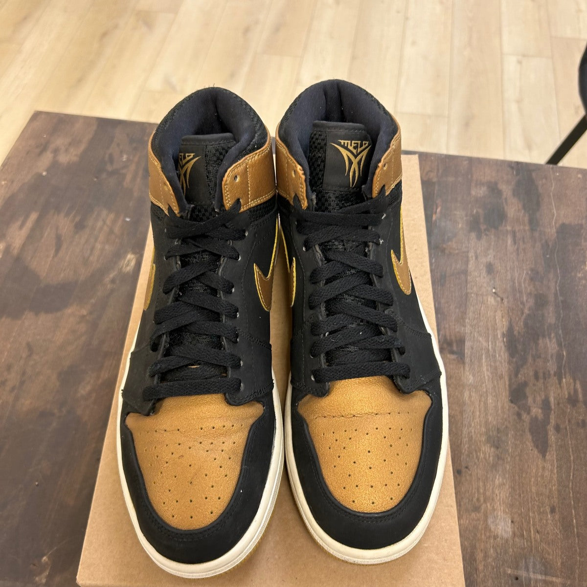 Jordan 1 Retro Melo PE Size 10 (Pre-Owned) - Image 2
