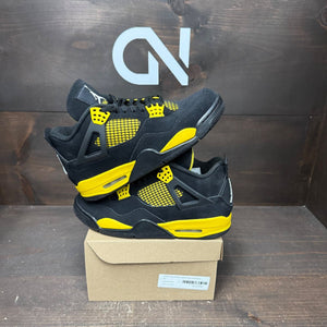 Jordan 4 Retro Thunder (2023) Size 8.5 (Pre-Owned) - front