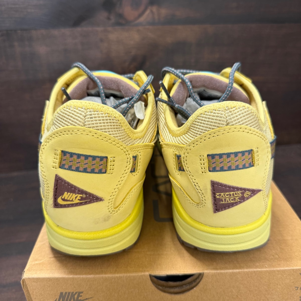 Nike Air Max 1 Travis Scott Cactus Jack Saturn Gold - Image 3