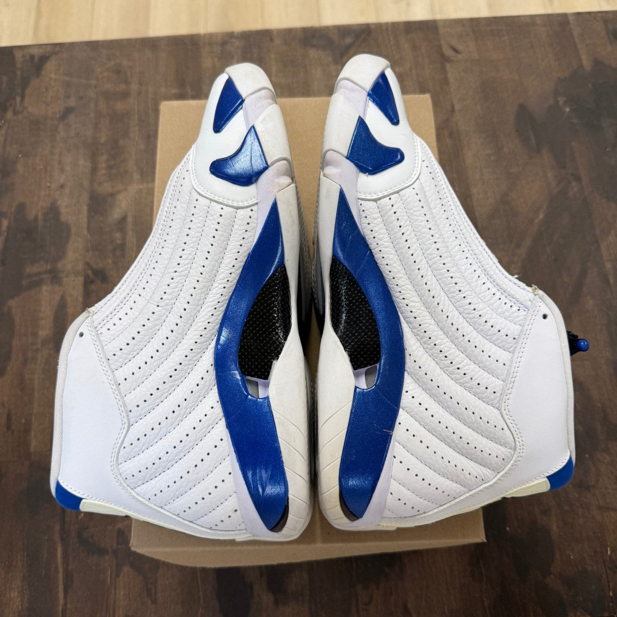 Jordan 14 Retro White Hyper Royal Size 11 (Pre-Owned) - Image 4