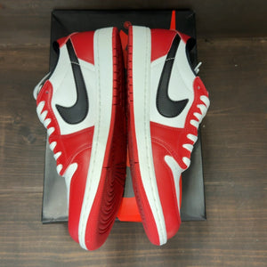 Jordan 1 Retro Low OG Chicago (2025) - Image 4