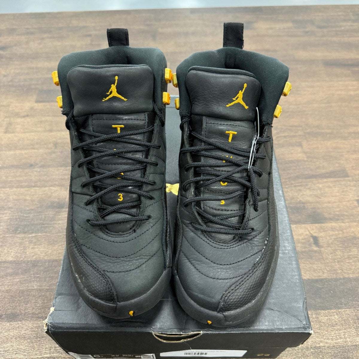 Jordan 12 Retro Black Taxi (GS) Size 6Y (Pre-Owned) - Image 3