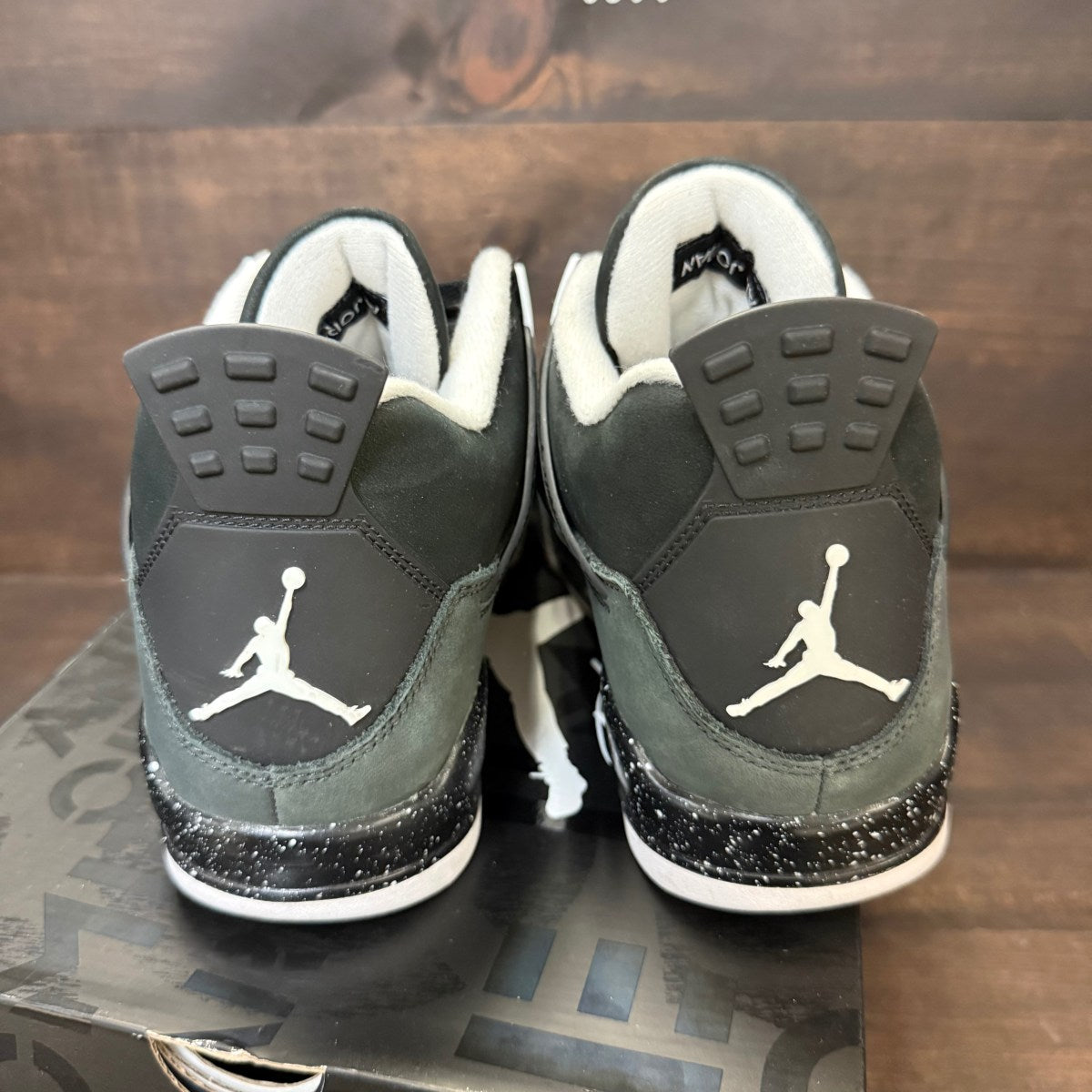Jordan 4 Retro Fear (2024) - Image 3