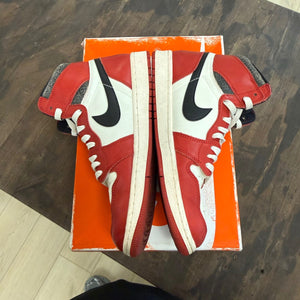 Jordan 1 Retro High OG Chicago Lost and Found - Image 3