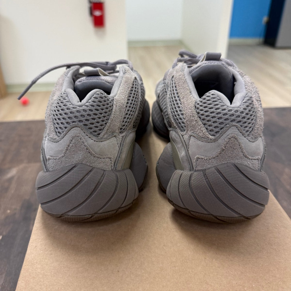 adidas Yeezy 500 Ash Grey Size 10 (Pre-Owned) - Image 3
